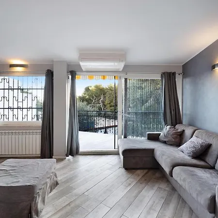 Casa Gioia * 迪亚诺马里纳